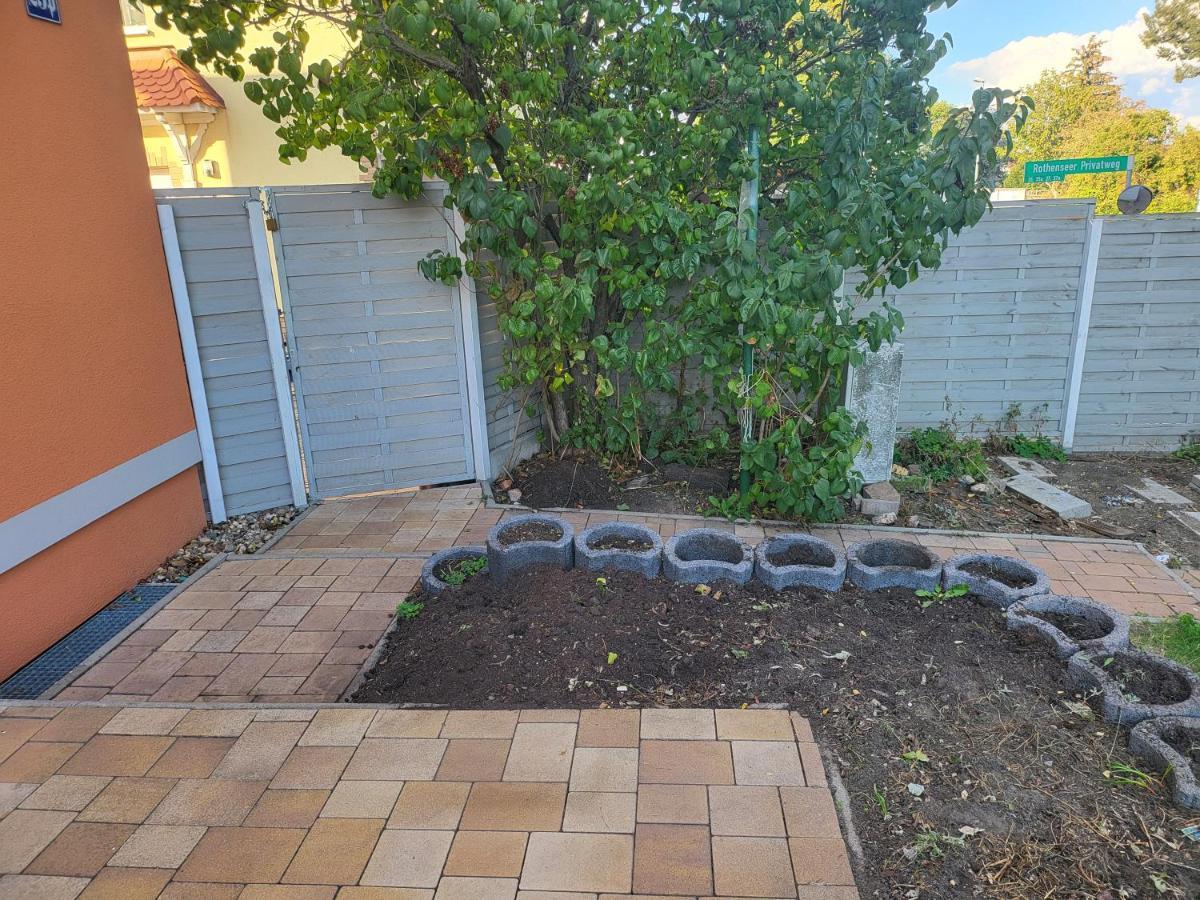 Modernes Behagliches Haus Mit Kamin, Terrasse Und Garten Magdeburk Exteriér fotografie