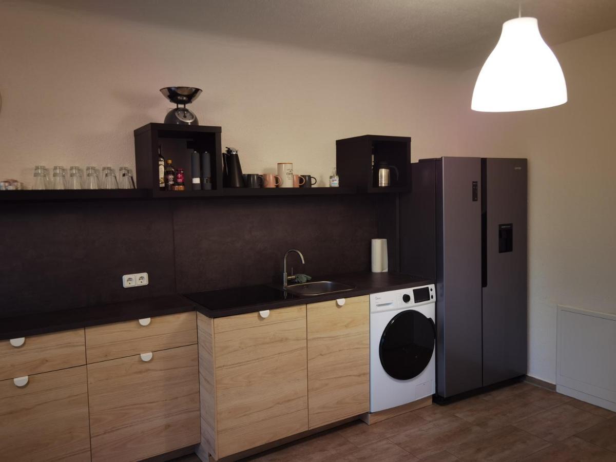 Modernes Behagliches Haus Mit Kamin, Terrasse Und Garten Magdeburk Exteriér fotografie